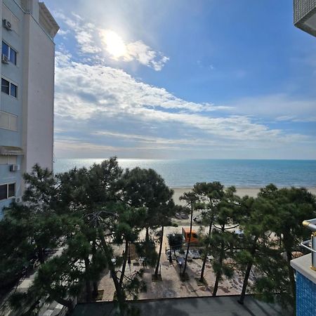 Hotel Blue Amr à Škalngur Extérieur photo
