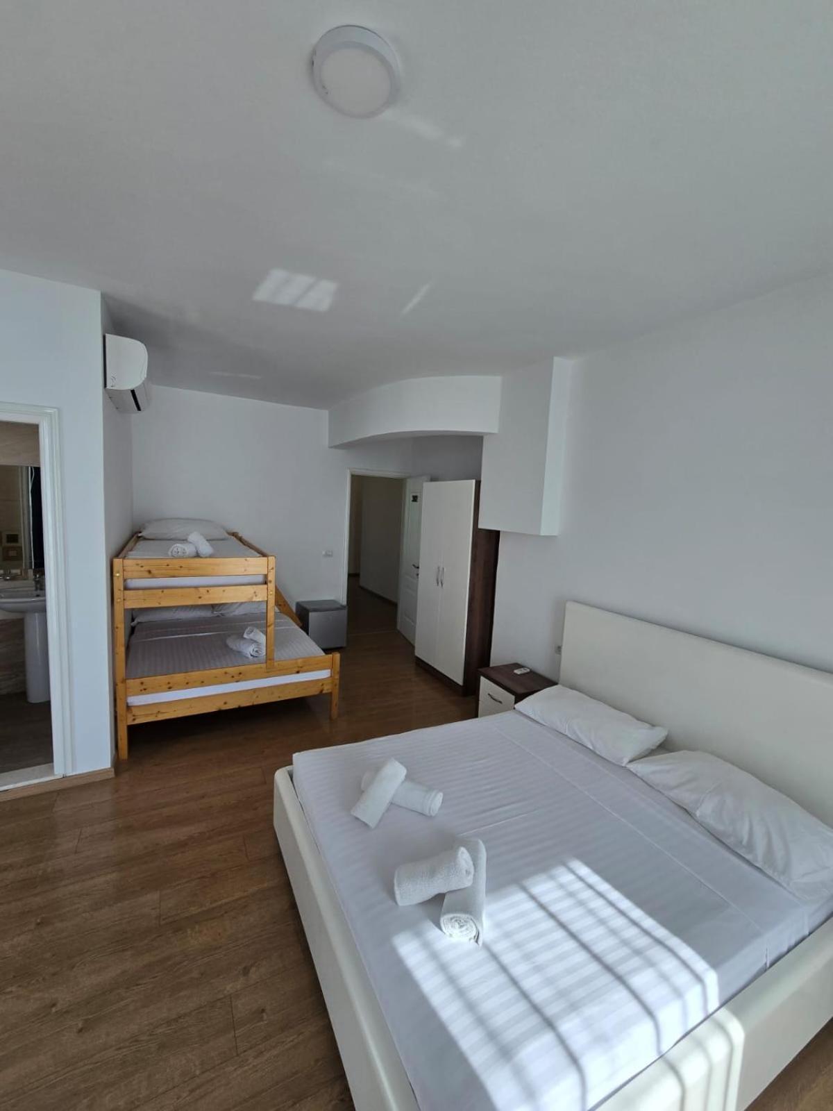 Hotel Blue Amr à Škalngur Extérieur photo