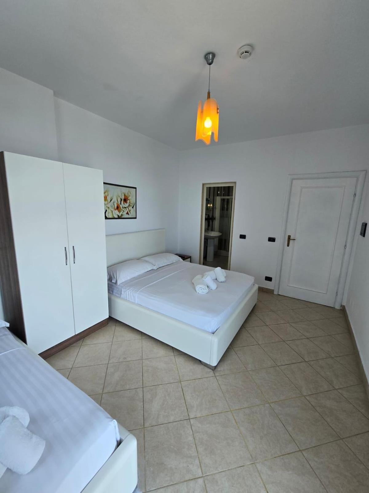 Hotel Blue Amr à Škalngur Extérieur photo